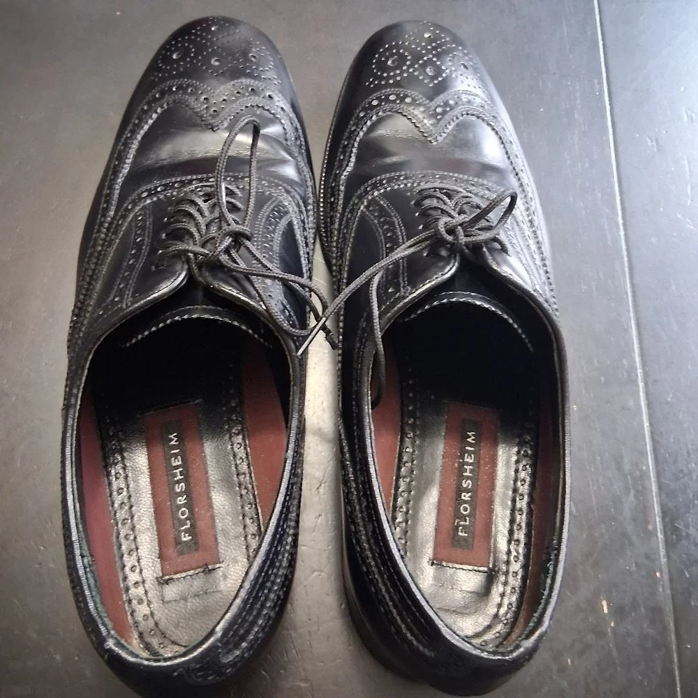 Florsheim Men's Lexington Black Oxford Wingtip Shoe  Size 10